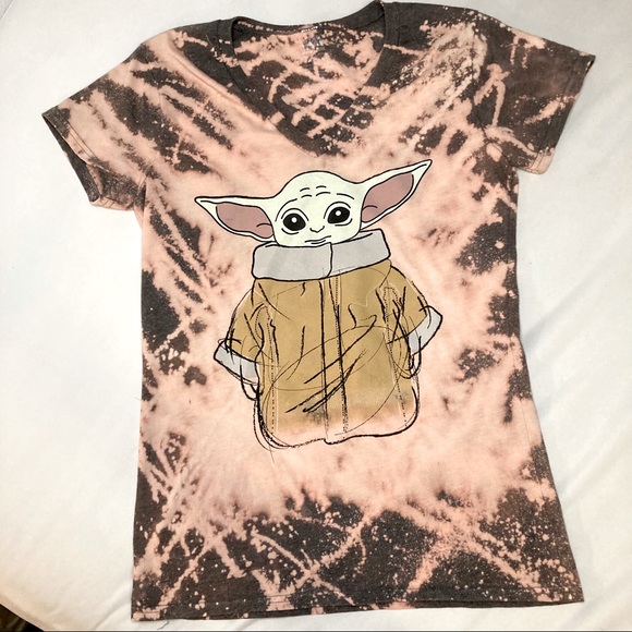 Baby Yoda tye dye shirt - Picture 1 of 3